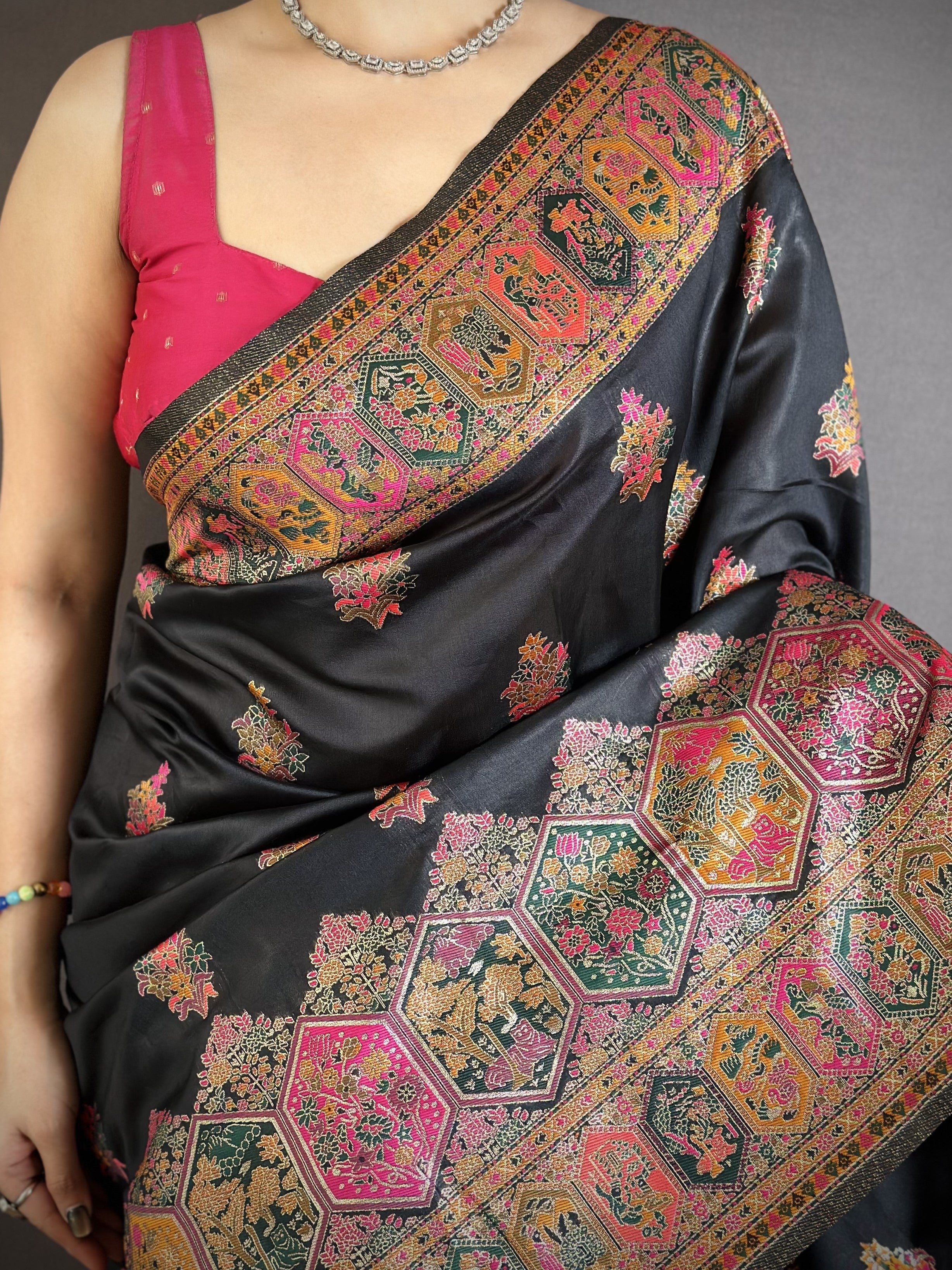 Women’s Pashmina Kashmiri Saree with All-Over Meenakari Weaving, Rich Woven Border & Meenakari Pallu with Tassels and Unstitched Blouse